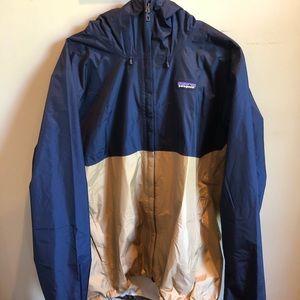 Men’s XL Patagonia rain jacket